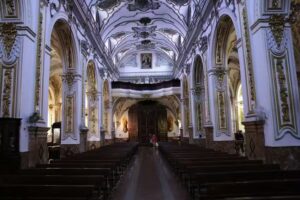 Iglesia de los Santos M&aacute;rtires Ciriaco y Paula
