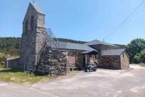 Iglesia de Manzanal del Puerto