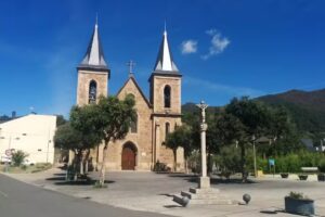 Iglesia de Nuestra Se&ntilde;ora de F&aacute;tima de A R&uacute;a