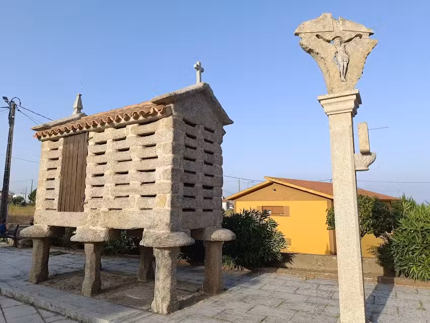Iglesia de Nuestra Se&ntilde;ora del Carmen de Agui&ntilde;o