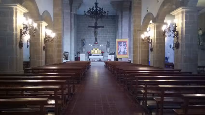 Iglesia de Nuestra Se&ntilde;ora del Carmen de Moa&ntilde;a