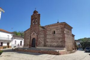 Iglesia de Puerto Moral (San Pedro y San Pablo)