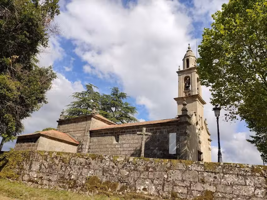 Iglesia de San Adri&aacute;n de Calvos