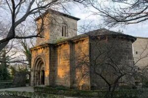 Iglesia de San Adrián de Vadoluengo