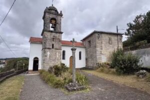 Iglesia de San Andrés de Cabanas