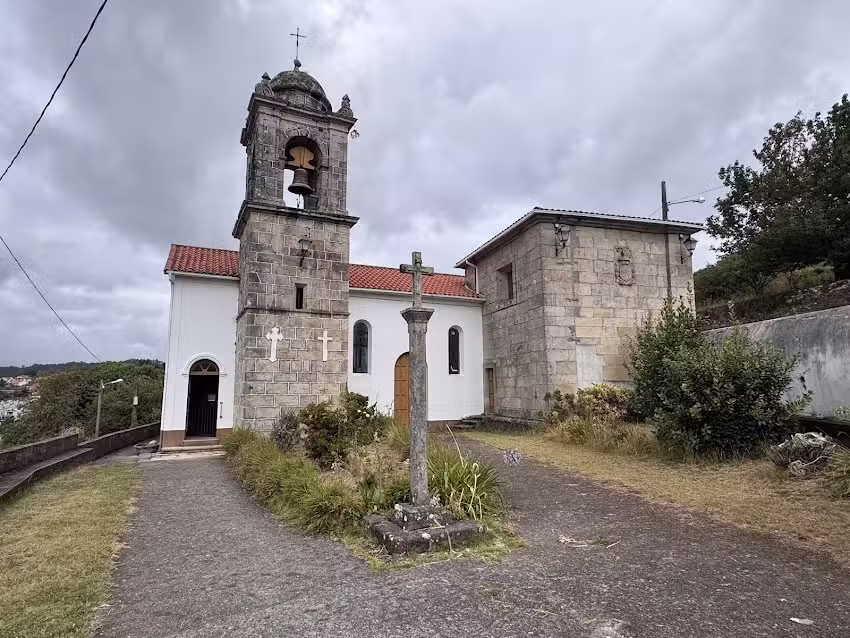 Iglesia de San Andr&eacute;s de Cabanas