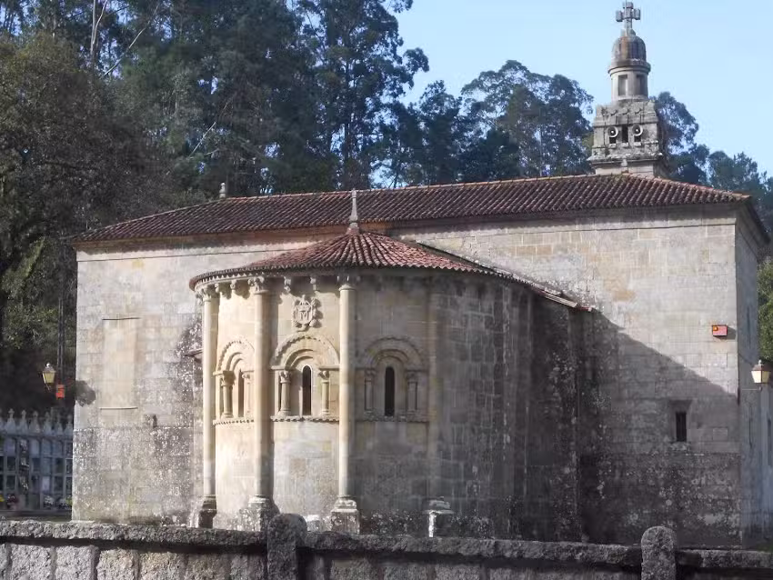 Iglesia de San Andr&eacute;s de Cesar