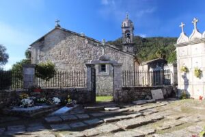 Iglesia de San Andr&eacute;s de Cures