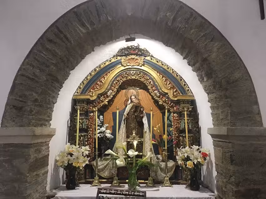 Iglesia de San Andr&eacute;s de Logares