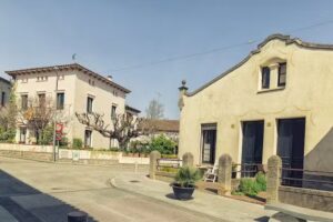 Iglesia de San Andrés de Orrius