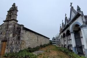 Iglesia de San Andr&eacute;s de Ribeira