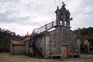Iglesia de San Andr&eacute;s de Uma