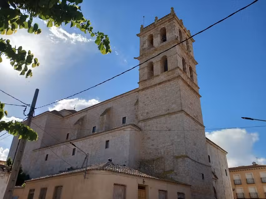 Iglesia de San Bartolom&eacute; Ap&oacute;stol
