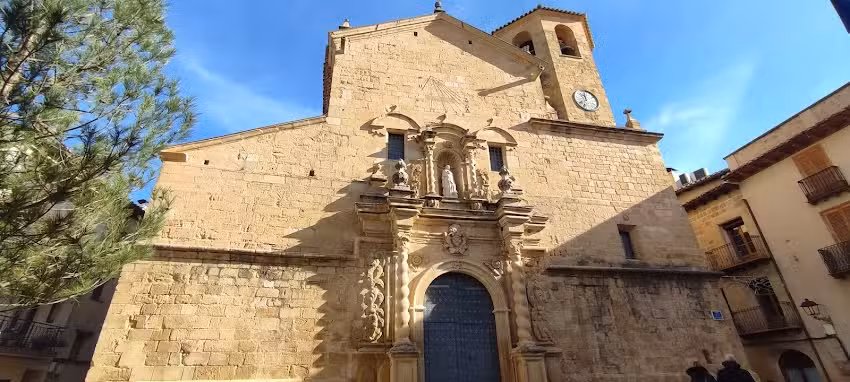 Iglesia de San Bartolom&eacute; de Beceite