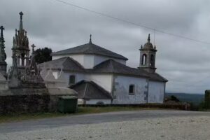 Iglesia de San Bartolom&eacute; de Corbelle