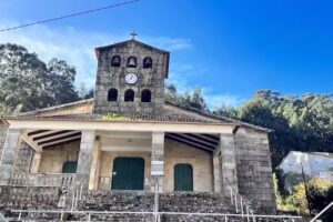 Iglesia de San Bernardo de Combarro