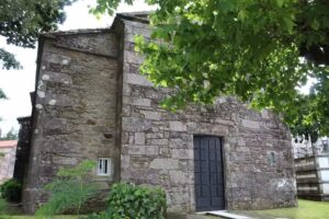 Iglesia de San Cibr&aacute;n de Vilastose