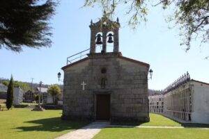 Iglesia de San Crist&oacute;bal de Corneira
