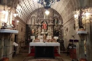 Iglesia de San Crist&oacute;bal de Couso