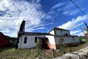 Iglesia de San Crist&oacute;bal de Quere&ntilde;o