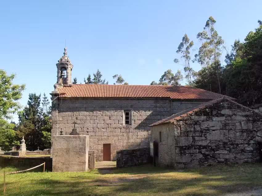Iglesia de San Crist&oacute;bal de Tapia