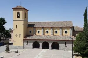 Iglesia de San Crist&oacute;bal o de Nuestra Se&ntilde;ora del Rosario