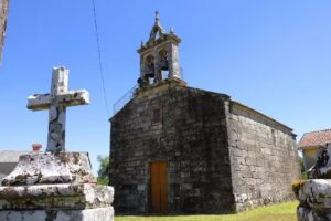 Iglesia de San Esteban de Lagart&oacute;ns