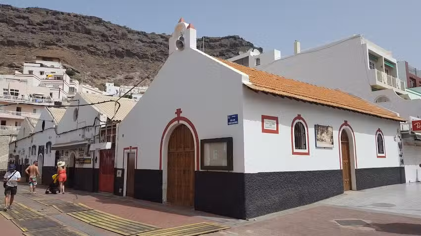 Iglesia de San Fernando de Puerto de Mog&aacute;n