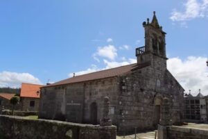 Iglesia de San Fins de Anll&oacute;ns