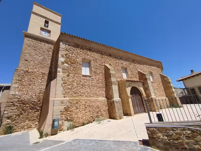 Iglesia de San Juan Bautista, Escucha