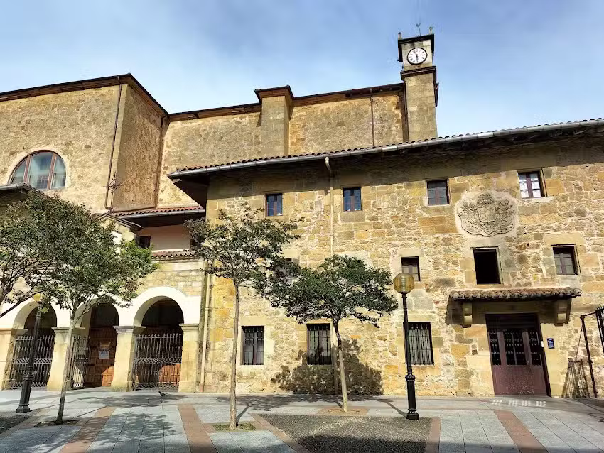 Iglesia de San Juan Bautista &ndash; Padres Franciscanos