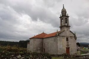 Iglesia de San Juli&aacute;n de Brantuas
