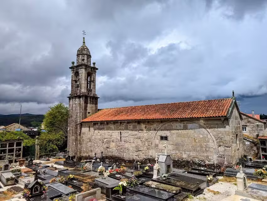 Iglesia de San Juli&aacute;n de Requeixo