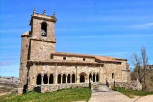 Iglesia de San Juli&aacute;n y Santa Basilisa