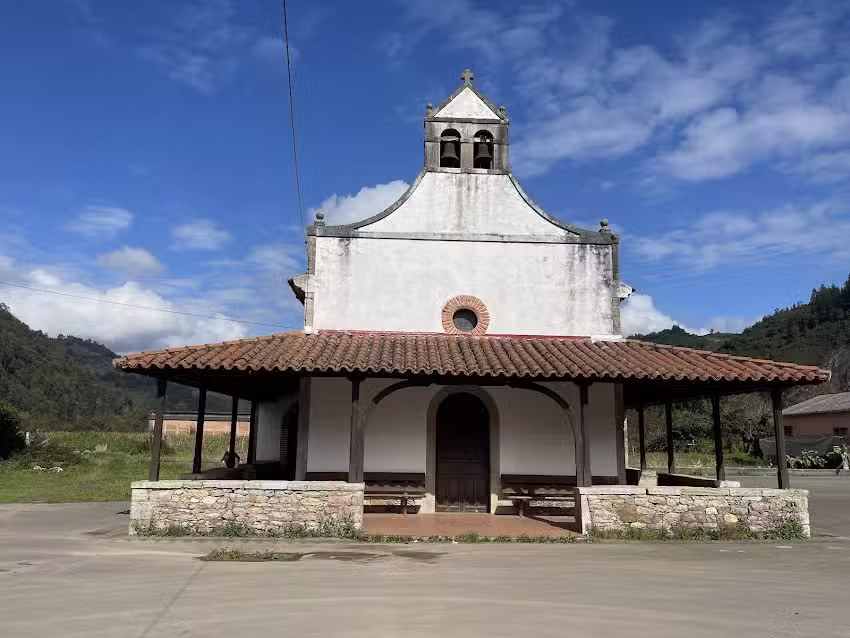 Iglesia de San Lorenzo de Llaniu