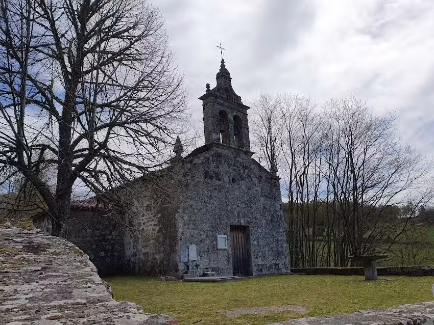 Iglesia de San Lourenzo de Fi&oacute;n