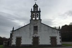 Iglesia de San Mamede de Oleiros