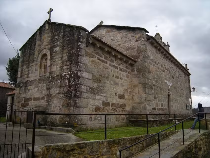 Iglesia de San Mamede de Ribadulla