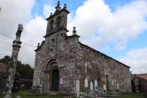 Iglesia de San Mamede do Carballal