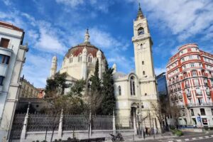 Iglesia de San Manuel y San Benito