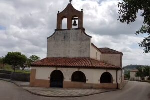 Iglesia de San Mart&iacute;n de Biedes