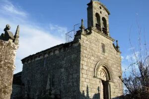 Iglesia de San Mart&iacute;n de Cornoces