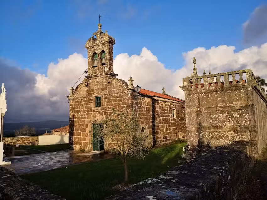 Iglesia de San Mart&iacute;n de Coucieiro