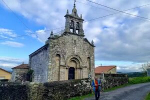 Iglesia de San Mart&iacute;n de Dornelas