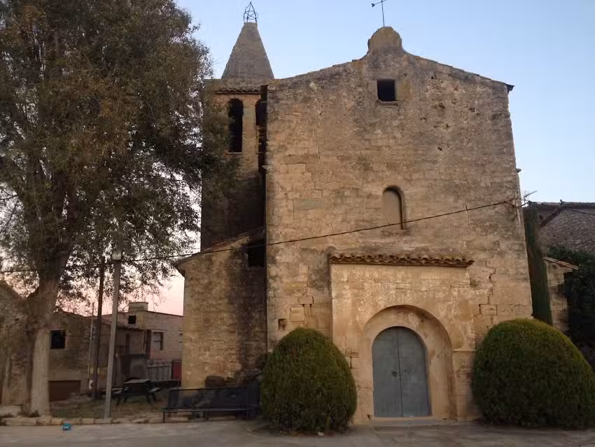 Iglesia de San Mart&iacute;n de Llampaies