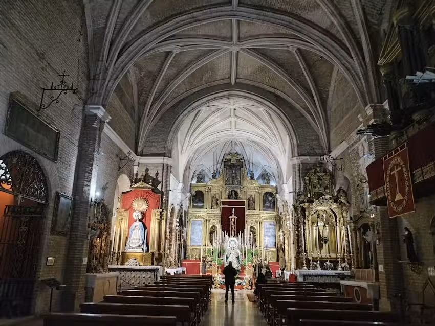 Iglesia de San Mart&iacute;n de Tours