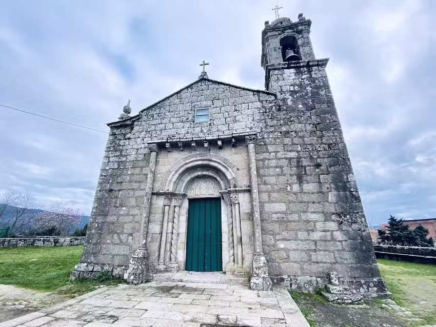 Iglesia de San Marti&ntilde;o de Moa&ntilde;a