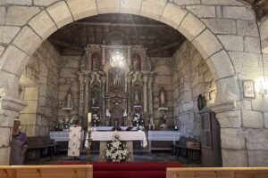 Iglesia de San Marti&ntilde;o de Pedrafita