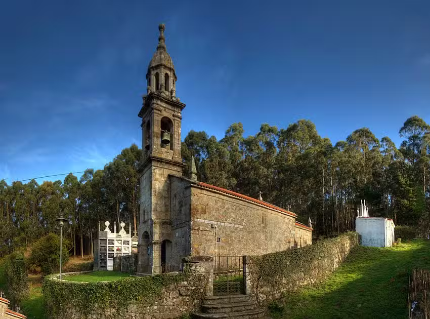 Iglesia de San Marti&ntilde;o de Touri&ntilde;&aacute;n