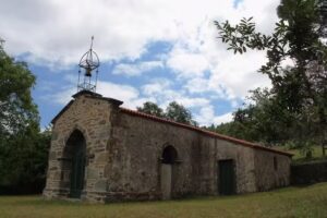 Iglesia de San Miguel de Brocos